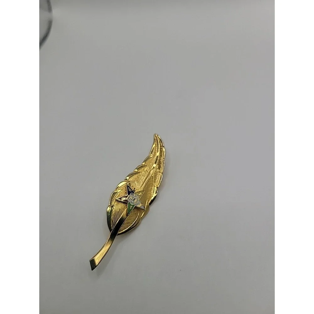 Vintage Order of‎ the Eastern Star Feather Brooch Gold Tone OES Masonic Pin